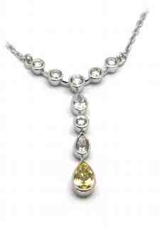 Diamantový náhrdelník z bílého zlata 33149