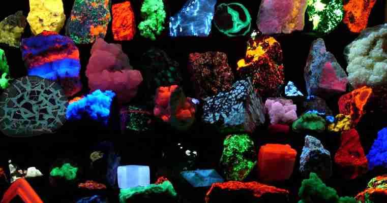 Krystaly, které zesilují světelné záření